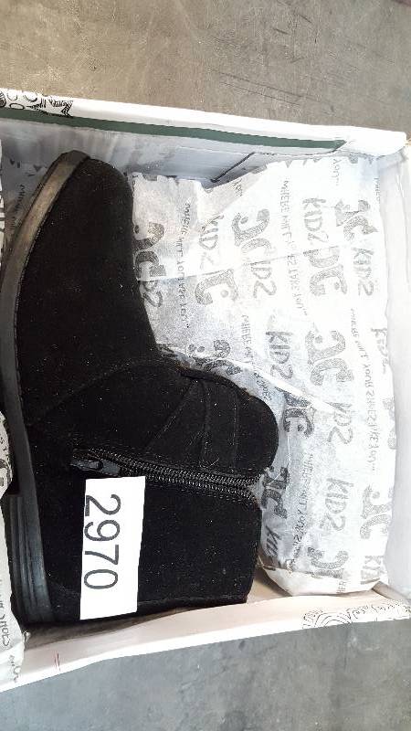 lot 2970 image: Journee Collection Kids Tazley Ankle Boot  Boots Black Suede - Size 3