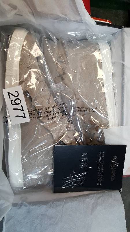 lot 2977 image: Fergalicious Womens Hope High-Top Sneaker Shoe  Shoes DOE - Size 12