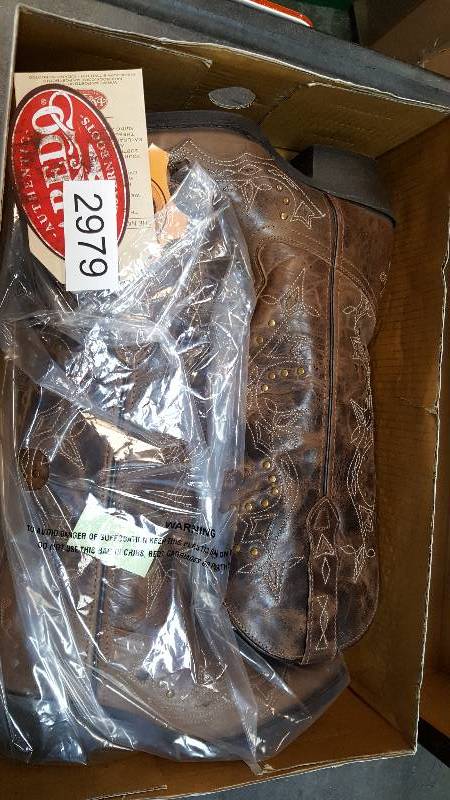 lot 2979 image: Laredo Womens Cross Point Western Boot  Boots Burnt Rust - Size 6