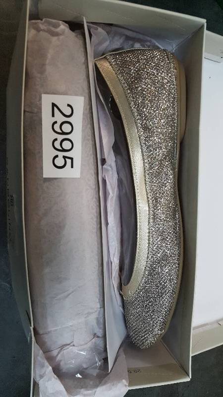 lot 2995 image: Bandolino Womens Edition Ballet Flat  Flats  Shoes Gold - Size 10