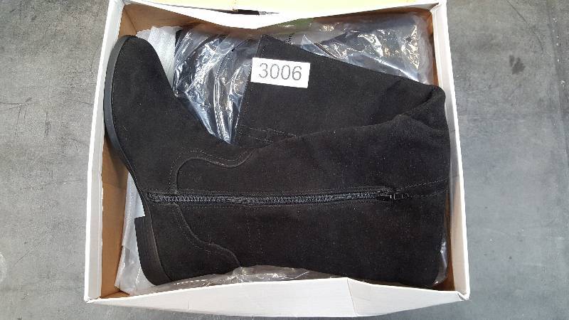 lot 3006 image: XOXO Trish 2 Over-the-Knee Boot  Boots Black - Size 8