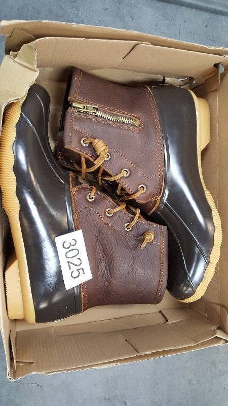 lot 3025 image: Sperry Womens Saltwater Duck Boot  Boots Brown - Size 9.5