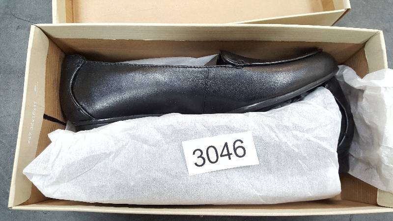 lot 3046 image: Clarks Womens Keesha Luca Loafer Shoe  Shoes Black - Size 11