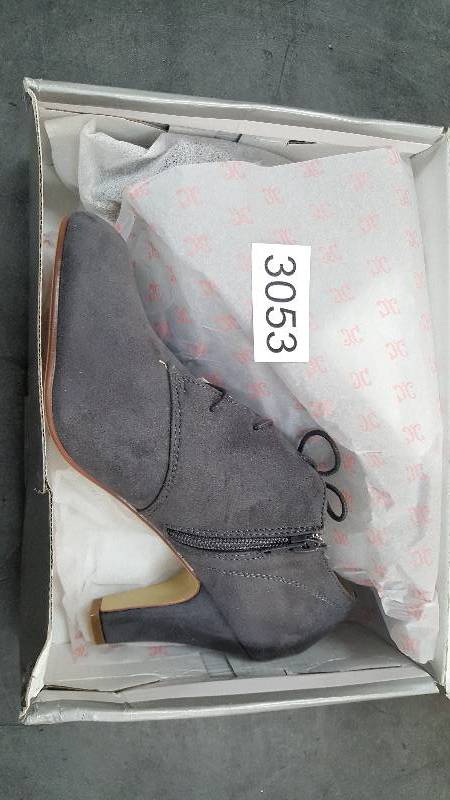 lot 3053 image: Journee Collection Womens Leona Bootie Boot  Boots Color - Gray Size - 10