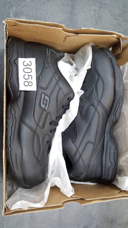 lot 3058 image: Skechers Mens Felton Work Shoe  Shoes - Wide&nbspColor - Black Size - 8 12