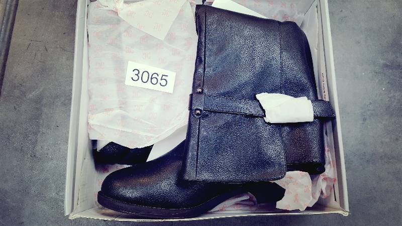 lot 3065 image: Journee Collection Womens Bite Wide-Calf Boot  Boots Clolr - Black Size - 9.5