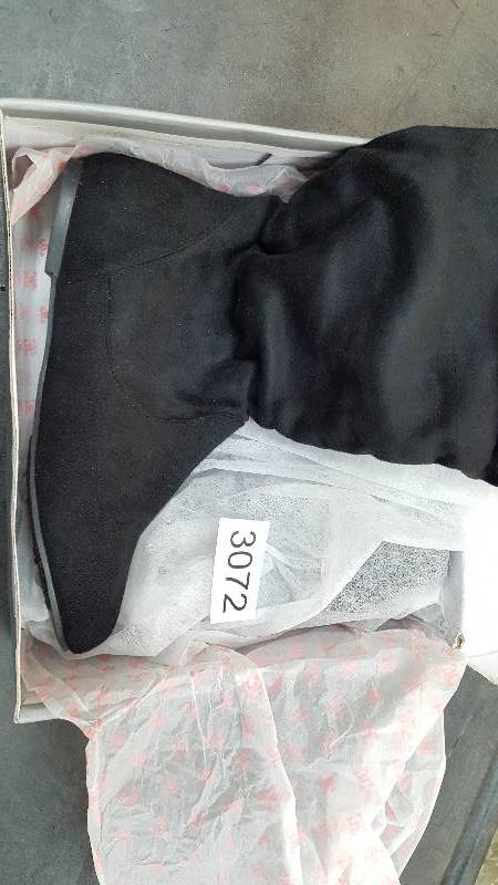 lot 3072 image: Journee Collection Womens Rebecca Boot  Boots Color - Black Size - 10