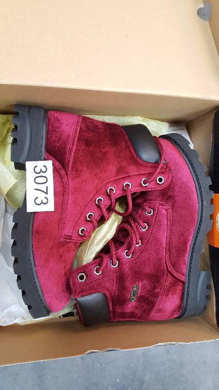lot 3073 image: Lugz Womens Empire Hi Velvet Boot  Boots color - Ruby  Black - Size - 6.5