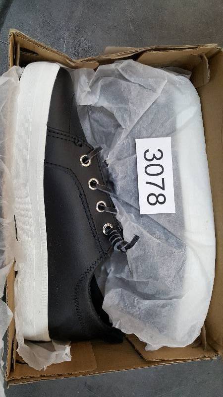 lot 3078 image: Sperry Kids Crest Vibe Sneaker Shoe  Shoes Color - Black Size - 1.5