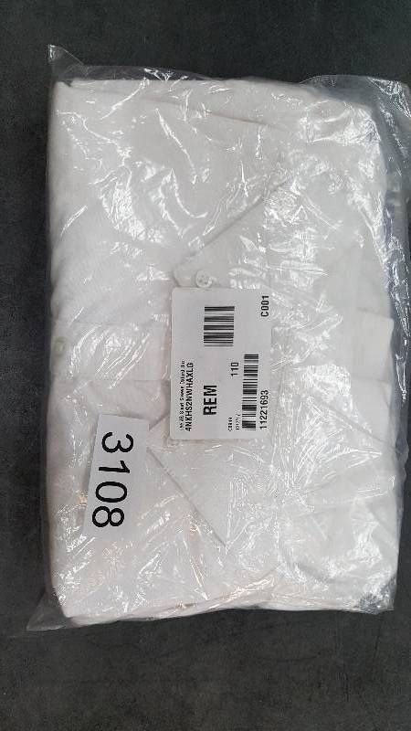 lot 3108 image: Lee Uniforms Juniors Long-Sleeved Oxford Blouse&nbspColor - White Size -  X Large
