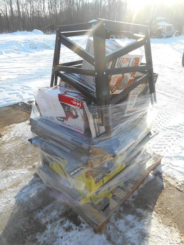 PALLET LOT OF GENERAL MERCHANDISE AND TOOLS
