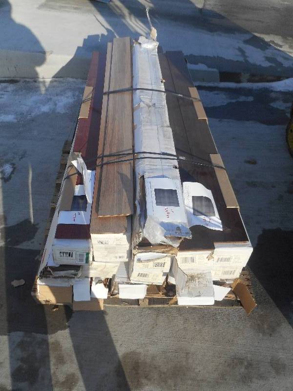 PALLET LOT OF FLOORING