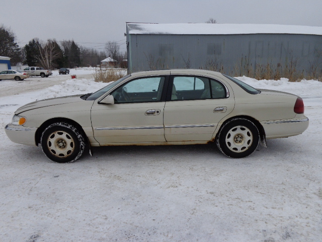 2002 Lincoln Continental