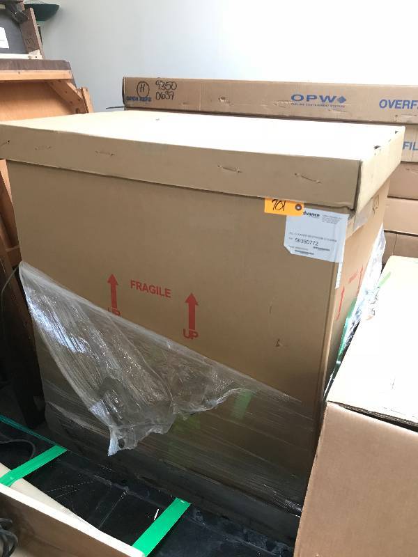 BRAND NEW ADVANCE BATHROOM CLEANING MACHINE