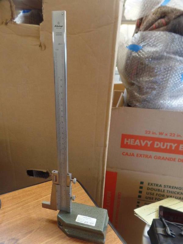 MITUTOYO 1025 CM VERNIER