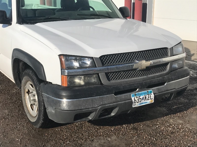 lot 1 image: 2004 Chevrolet Silverado 1500
