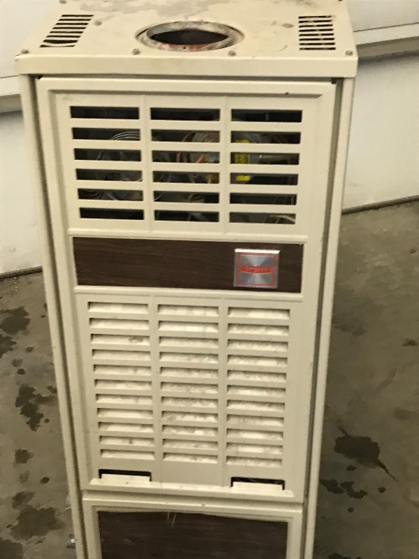 lot 29 image: Bryant Natural Gas Furnace