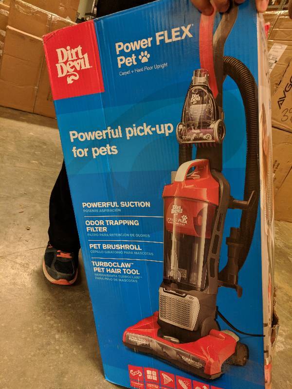 lot 400 image: Dirt Devil Power Flex Pet Bagless Upright Vacuum