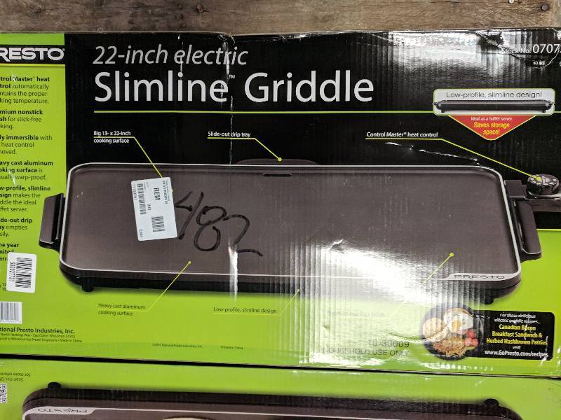 lot 482 image: Presto Slimline Extra-Large 22 x 13 Electric Griddle