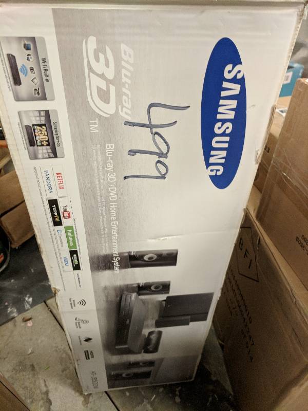 lot 499 image: Samsung 5.1-Channel Smart 3D Blu-ray Home Theater Sound System