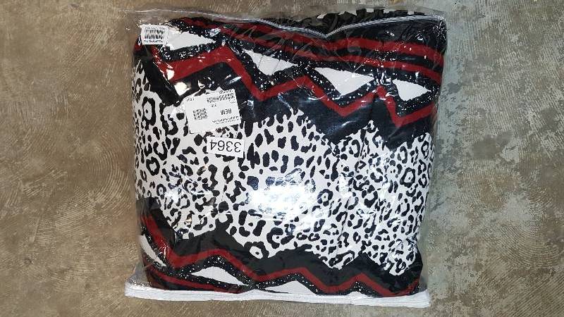 alcove Tribal Beat 6-Pc. Bed Set BlackWhiteRed - Twin