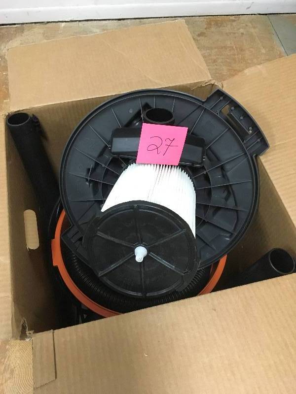 Ridgid 6 Gallon WetDry Vac in like New conditions