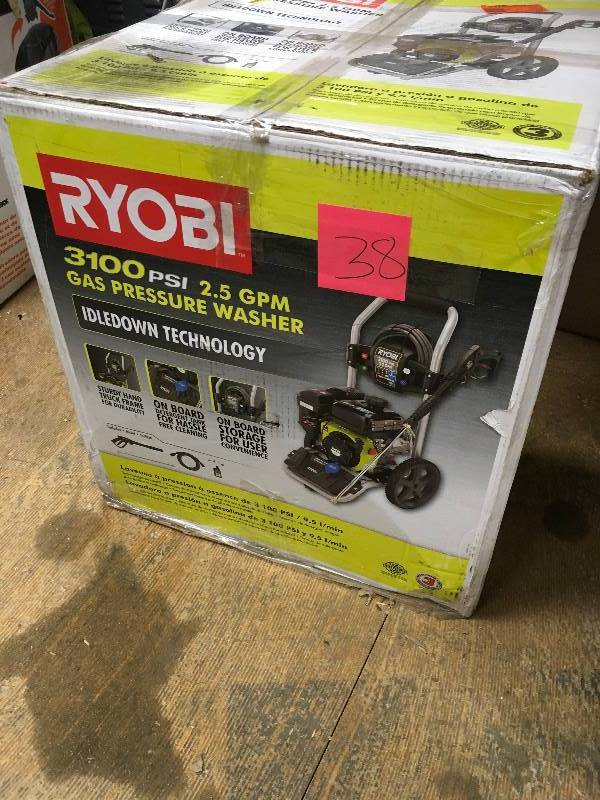 Ryobi 3100 PSI 2.5 GPM Gas Pressure Washer in like New conditions