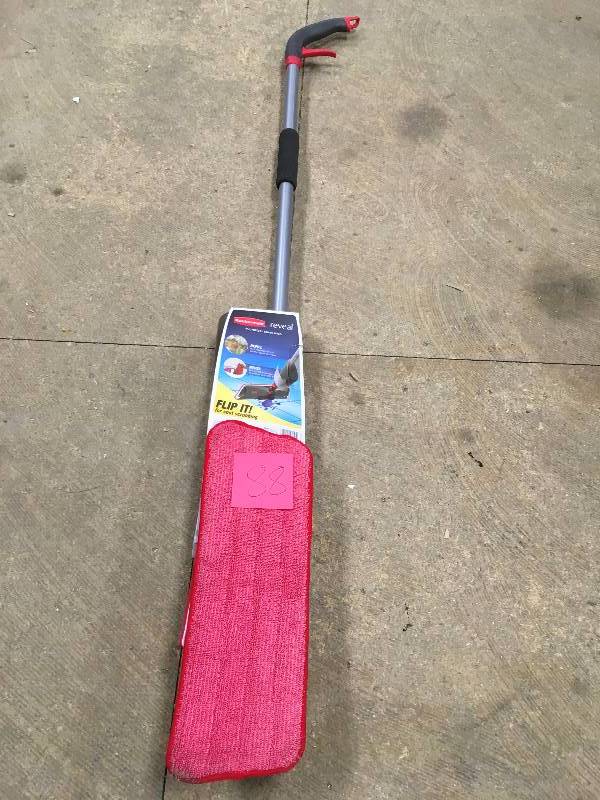Rubbermaid Reveal Spray Mop not used