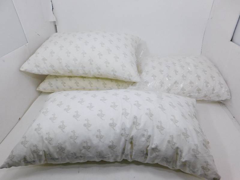 lot 92 image: 4 My Pillow