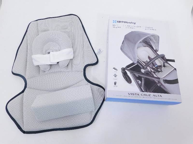 lot 8 image: Infant Snug Seat for VISTA & CRUZ Strollers