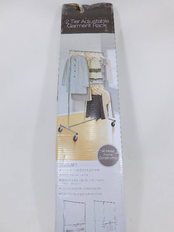 lot 19 image: 2 Tier Adjustable Garment Rack