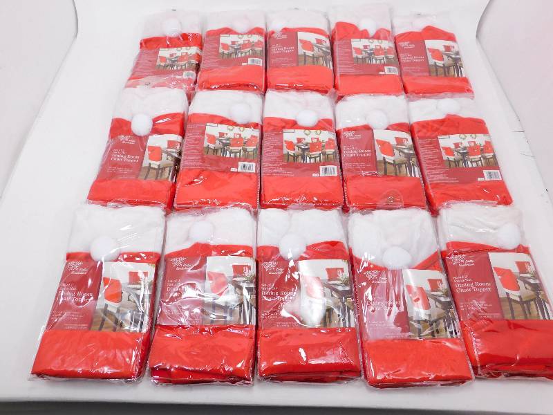lot 81 image: (15) Set of 2 Dining Room Chair Topper