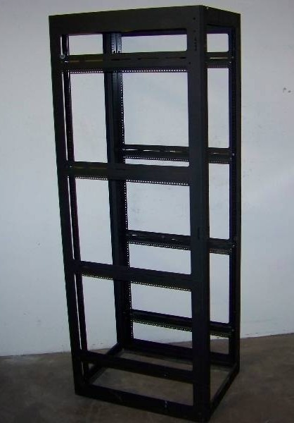 lot 87 image: Middle Atlantic, 44RU, Professional Audio  Video Equipment Rack