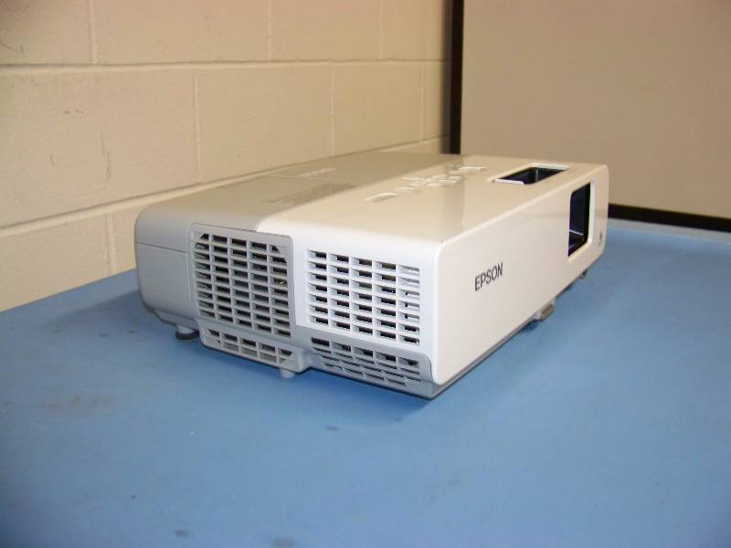 lot 75 image: Epson, EMP-83H, LCD Projector