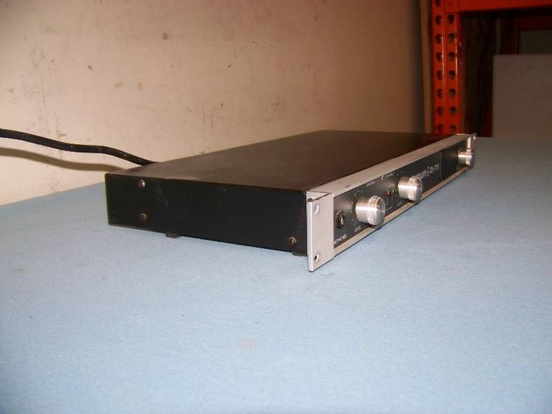 lot 43 image: Crown, 2-Channel, 55W, CommercialProfessional, Power Amplifier  Amp