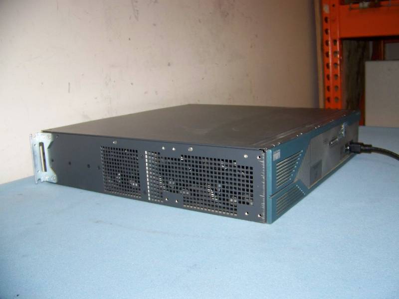 lot 124 image: Cisco Systems, 2800 Series, Router