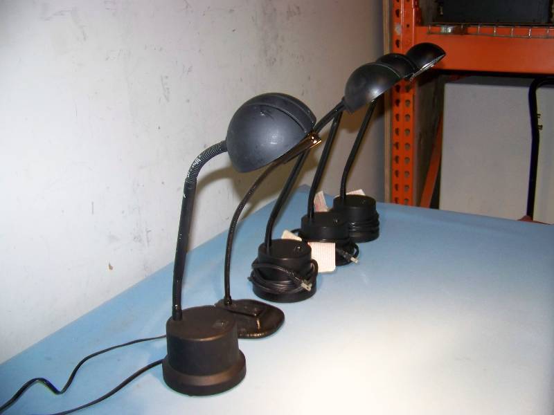 lot 139 image: (5) Desk Lamps  Lights
