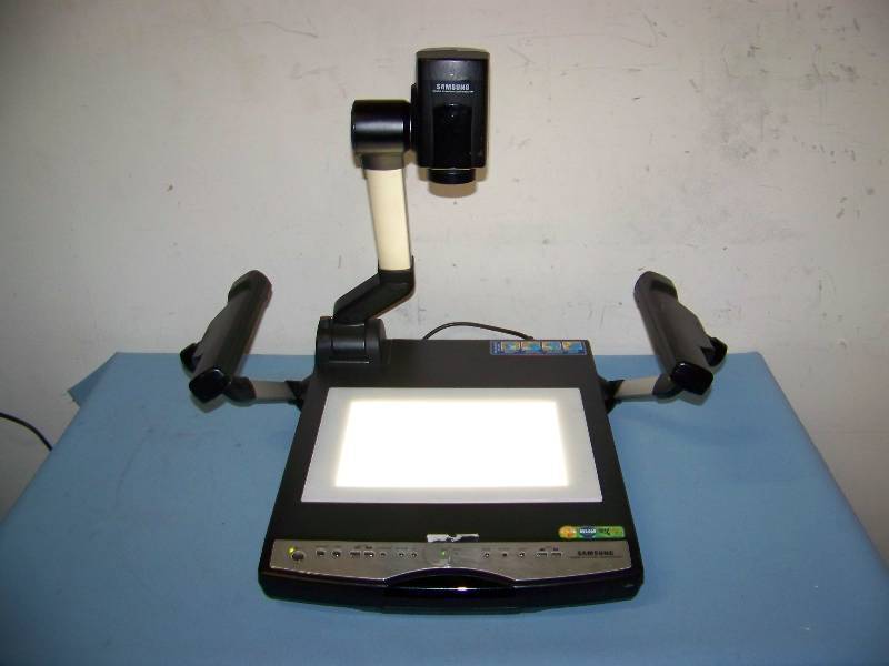 lot 98 image: Samsung, Digital Video Presenter  Document Camera