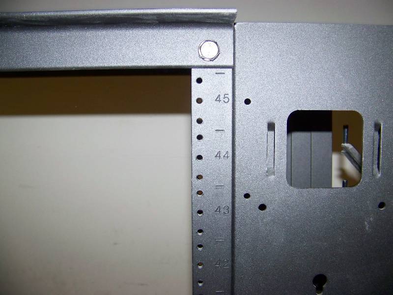 lot 93 image: Network  Telecommunications Rack