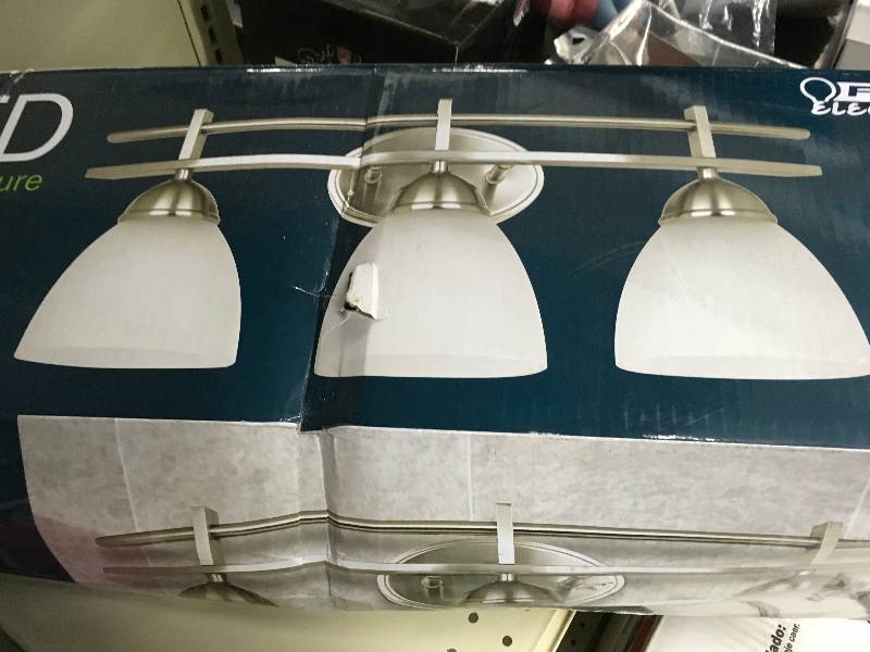LED VANITY FIXTURE
