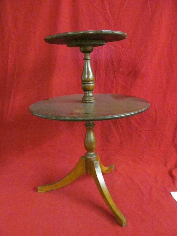 Occasional table