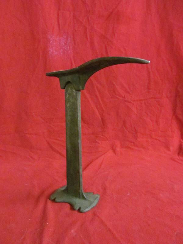 vintage cobblers tool