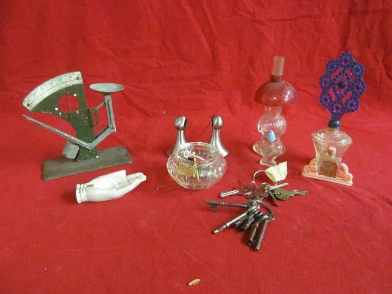 vintage egg scale