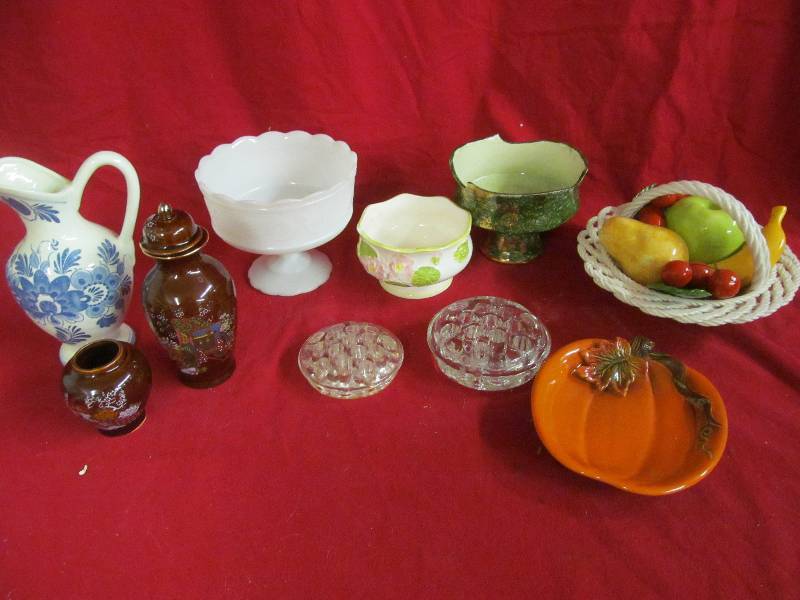 vases, flower frogs, stemmed dishes