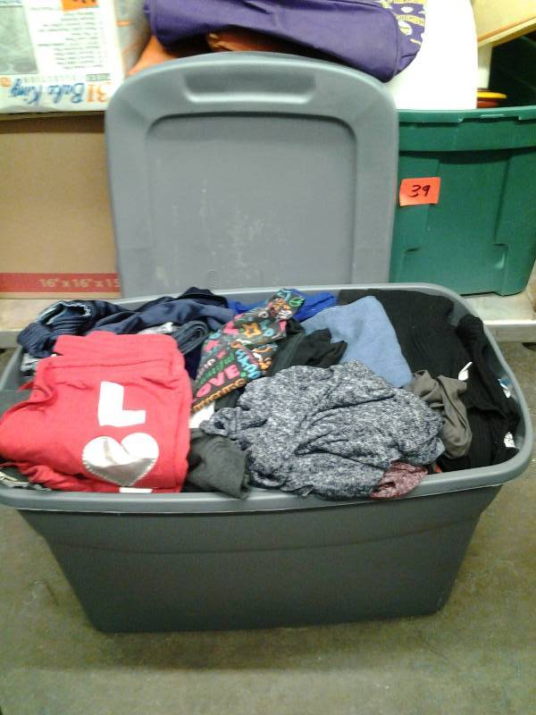 Large Tote Full Of Junior Size Clothing