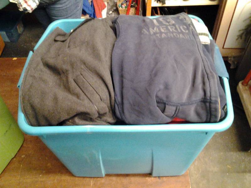 Tote Full Of Mens Clothing No Lid Size LXL