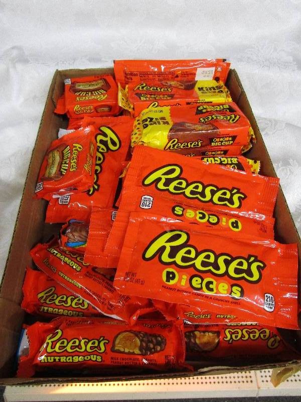 Box full of candy 30 ct Reeses Shelf Pulled Items