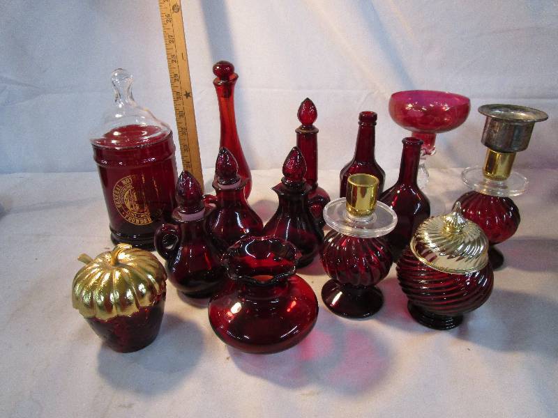 Ruby Red 14 Pieces