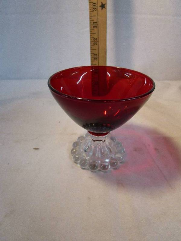 Ruby Red 12 Pieces