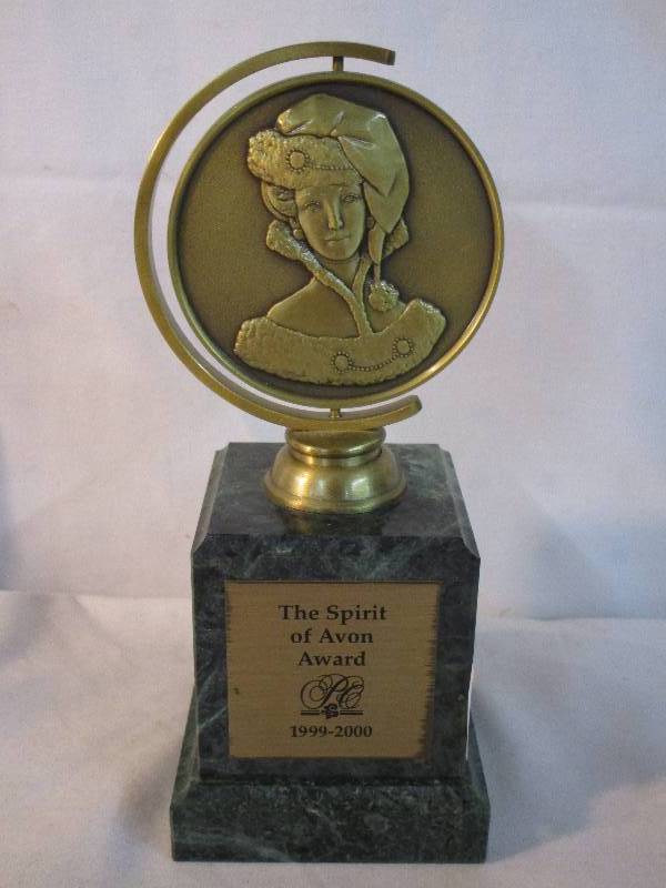 Avon The Spirit of Avon Award 1999-2000